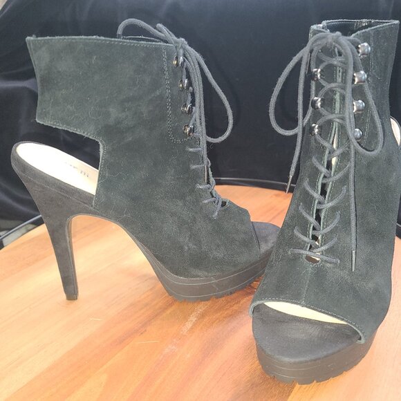 SEXY stiletto black suede shoes (new) - Picture 1 of 4